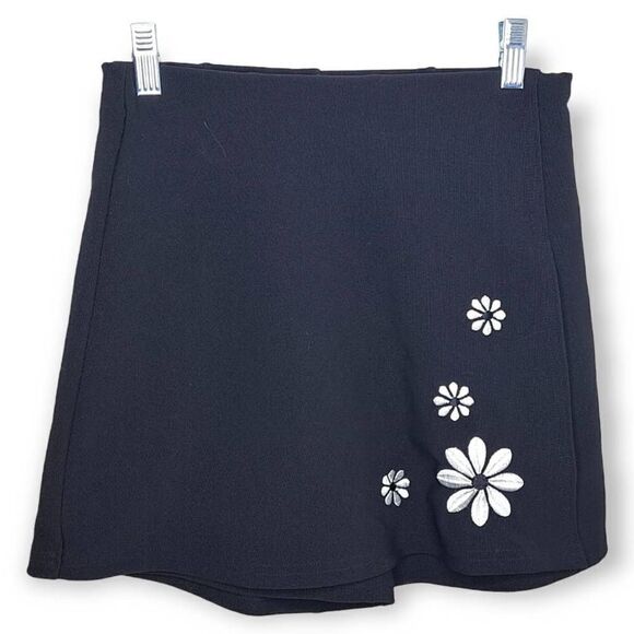 In Charge Y2K Embroidered Floral Skirt - Picture 1 of 5